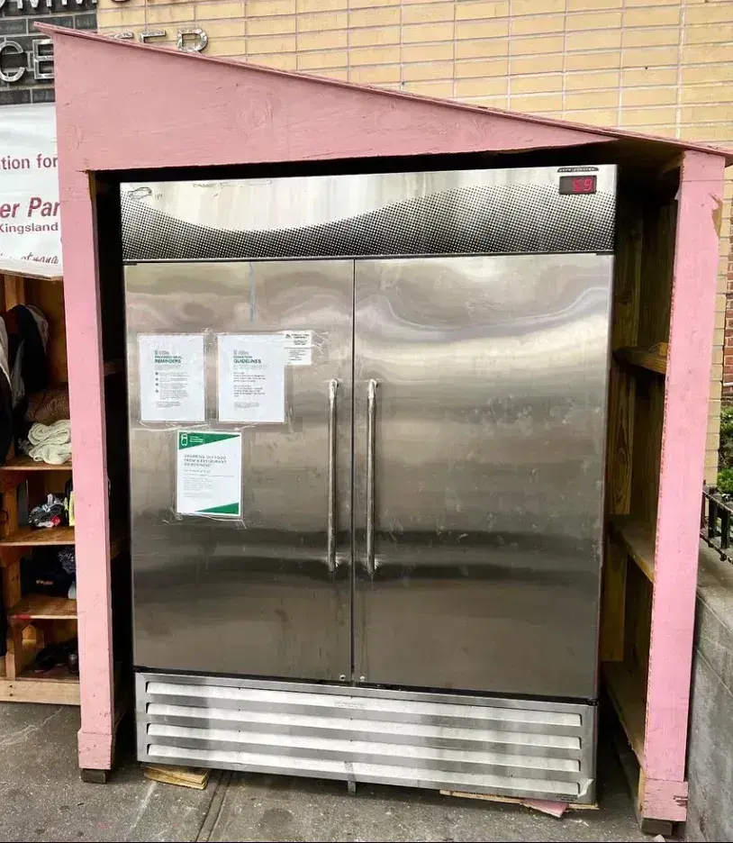 Picture of the fridge