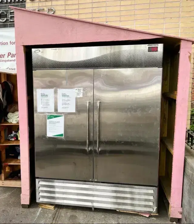 Picture of the fridge