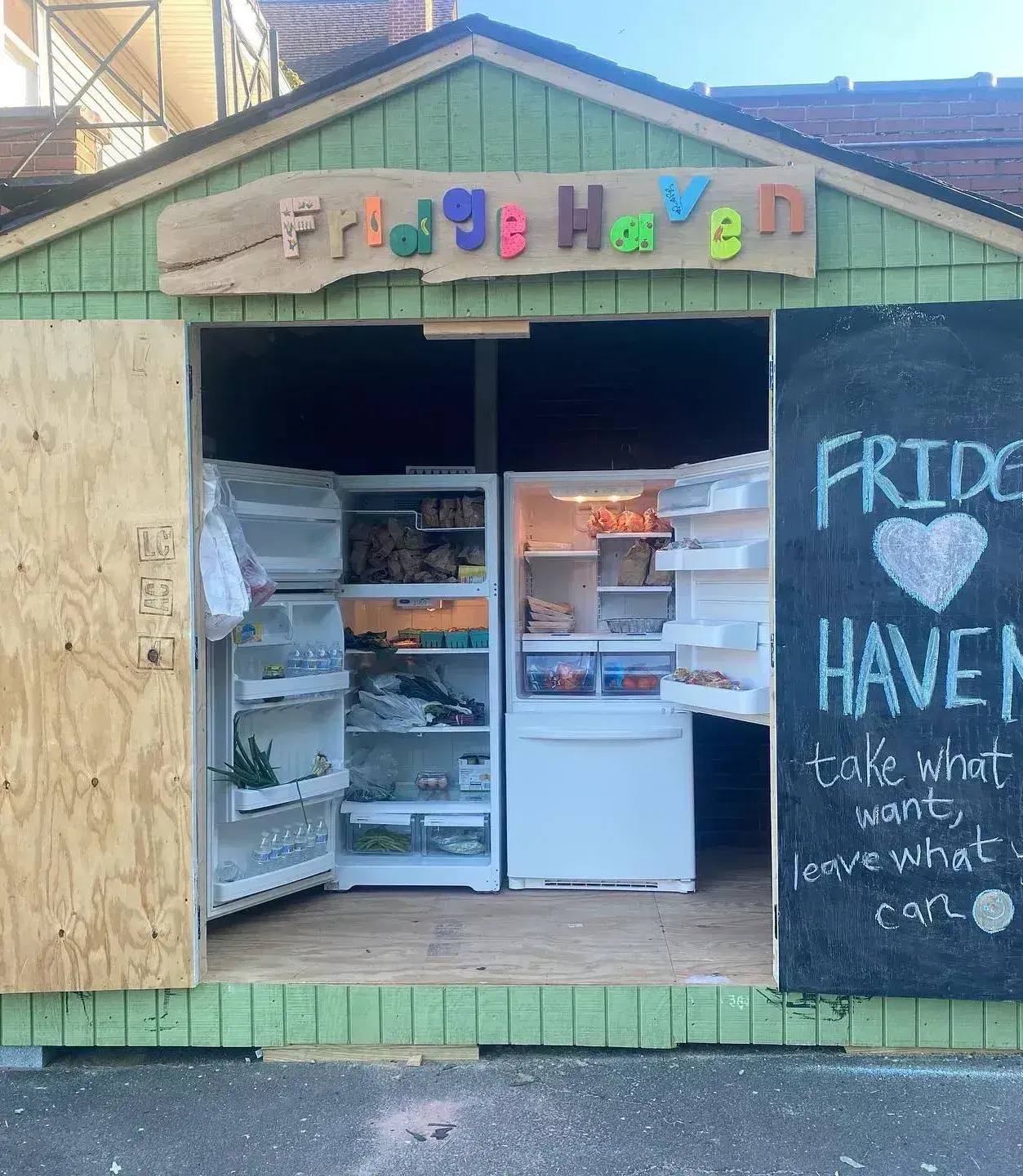 Picture of the fridge