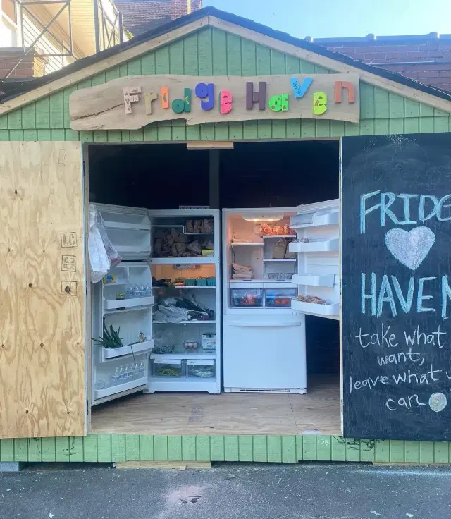 Picture of the fridge